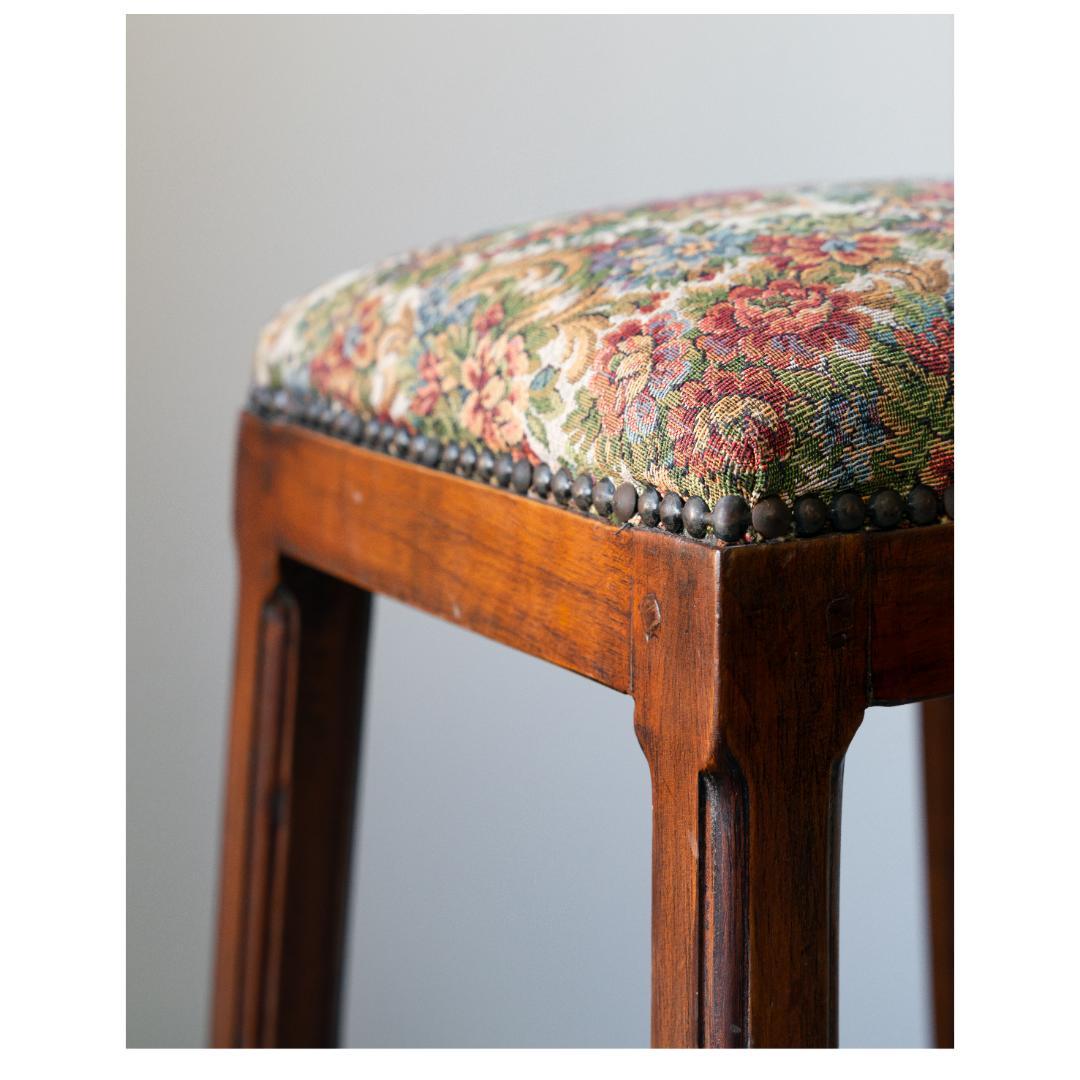 ヴィンテージ　ハイスツール カウンターチェア　古家具 鋲打ち レトロモダン