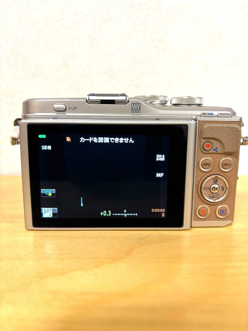 OLYMPUS PEN E-PL9 ダブルズームキット ブラウン