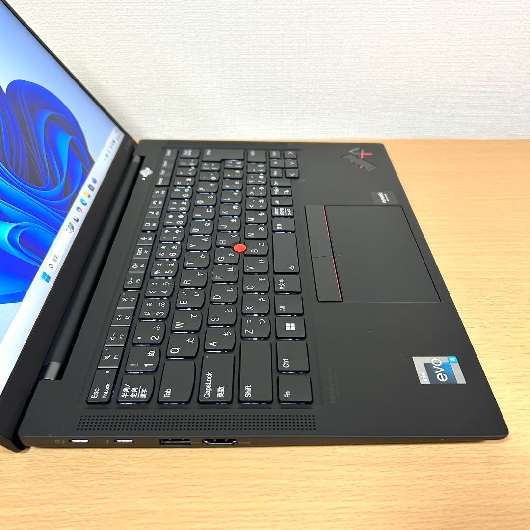 美品 Lenovo THINKPAD X1 CARBON Gen10 14インチ