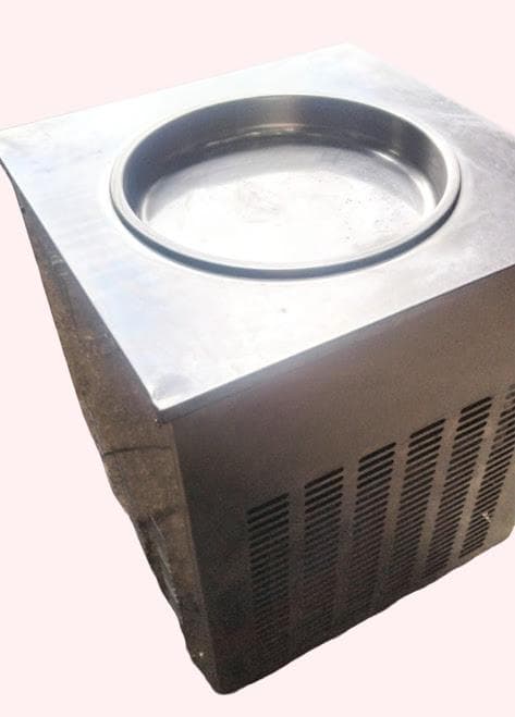 詳細不明　業務用ロールアイスクリームフリーザー　完全動作品中古