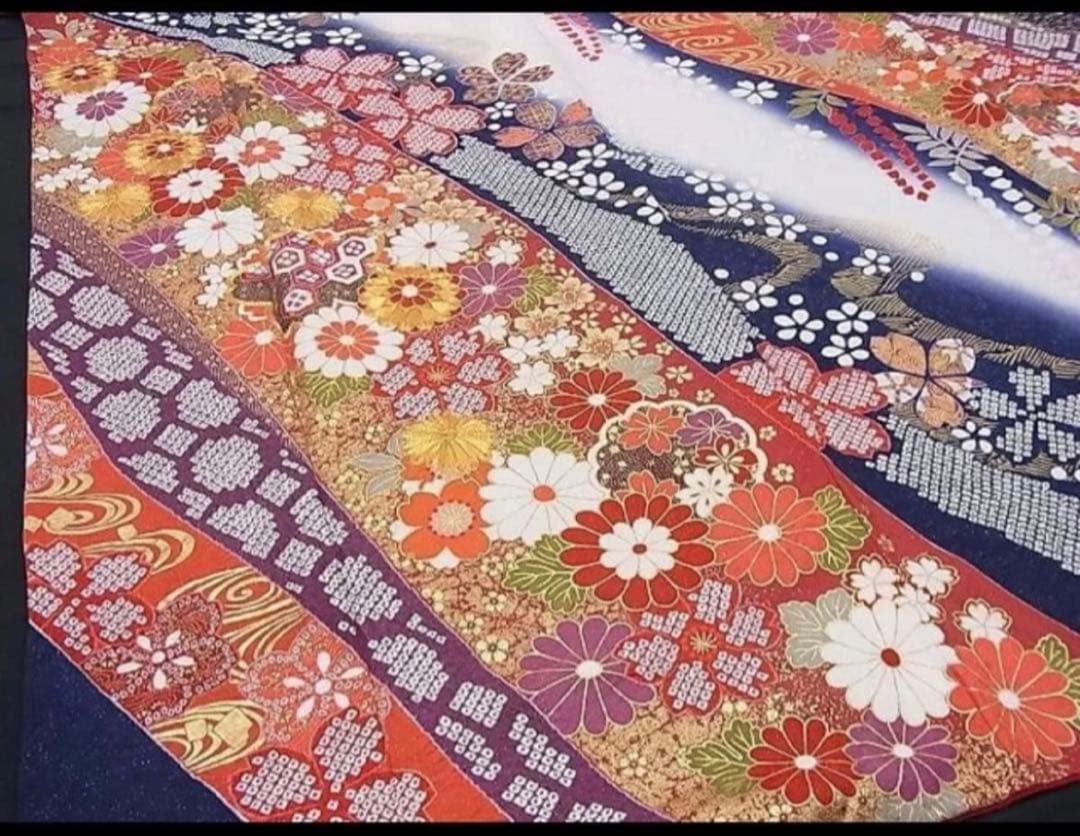 正絹 振袖 紺×白 豪華古典柄 金通し 高身長対応 身丈171.5