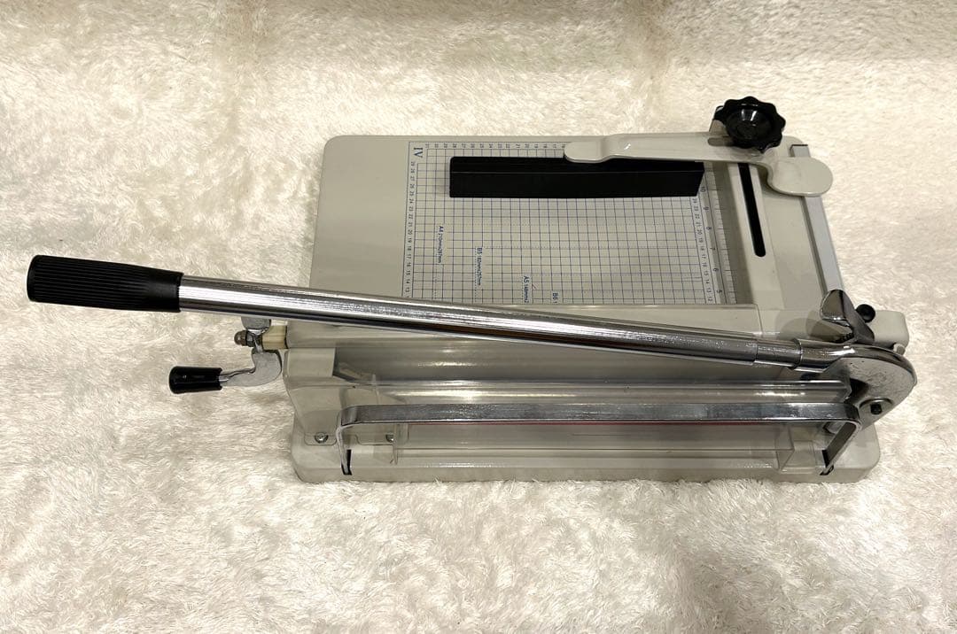 業務用 ペーパーカッター 裁断機 断裁機 大型 A4 替刃付き