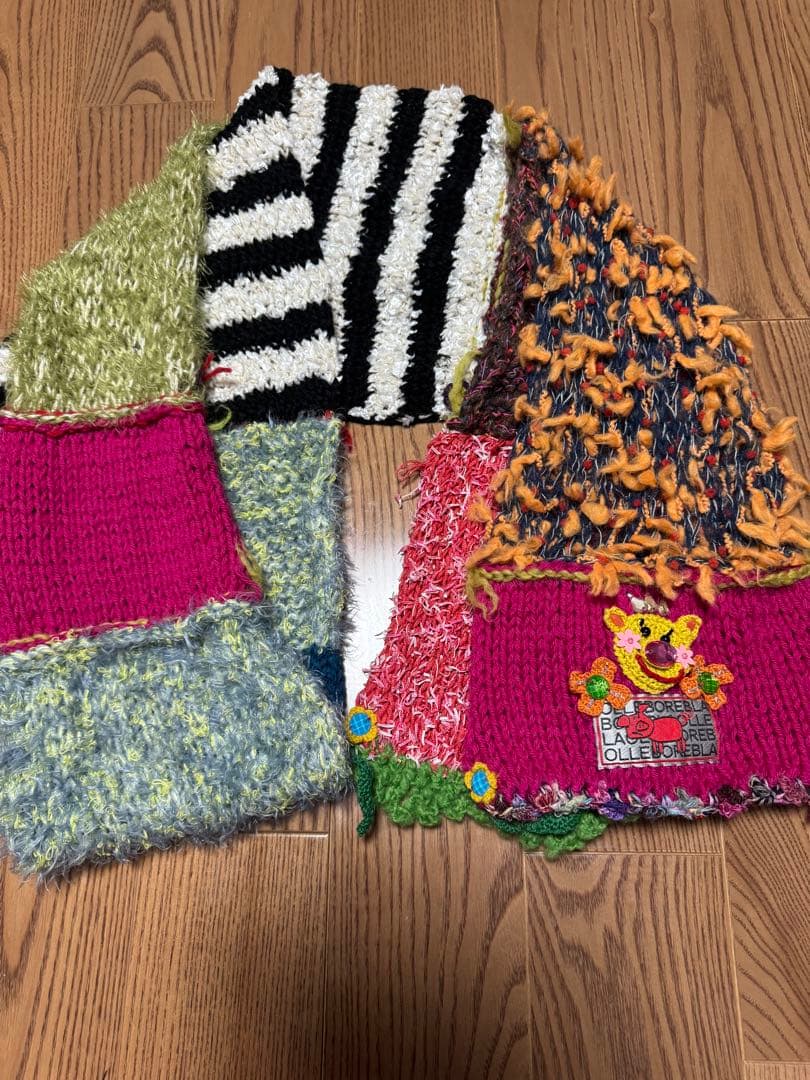 アルベロベロ　マフラー