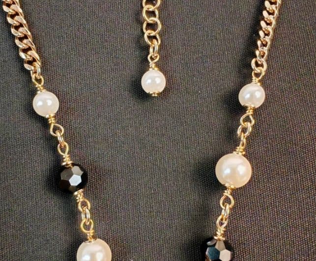 CHANEL 22B CCマーク パール ネックレス