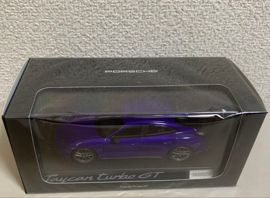 ポルシェ特注 1/43 Porsche Taycan Turbo GT