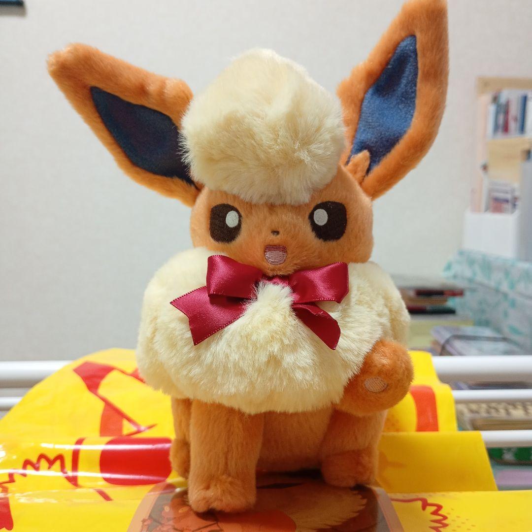 ポケモン　Eevee Collection お顔厳選 ブースター ぬいぐるみ