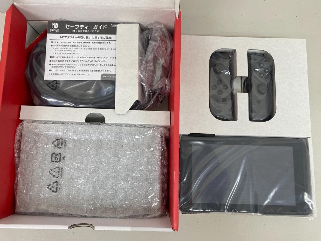 未使用品 Nintendo Switch [グレー] ニンテンドー スイッチ