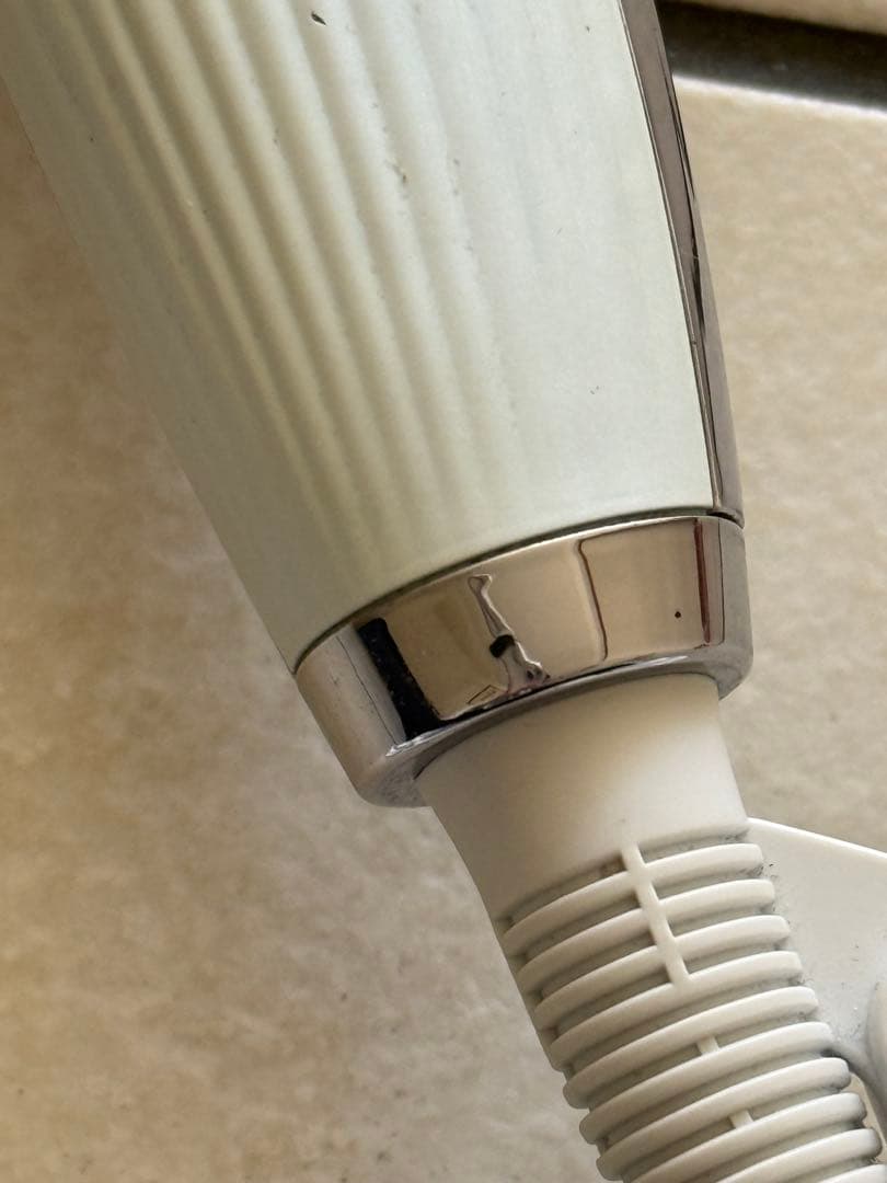 Refaビューテックヘアドライヤー 2021年度製　ホワイト　ノズル付き