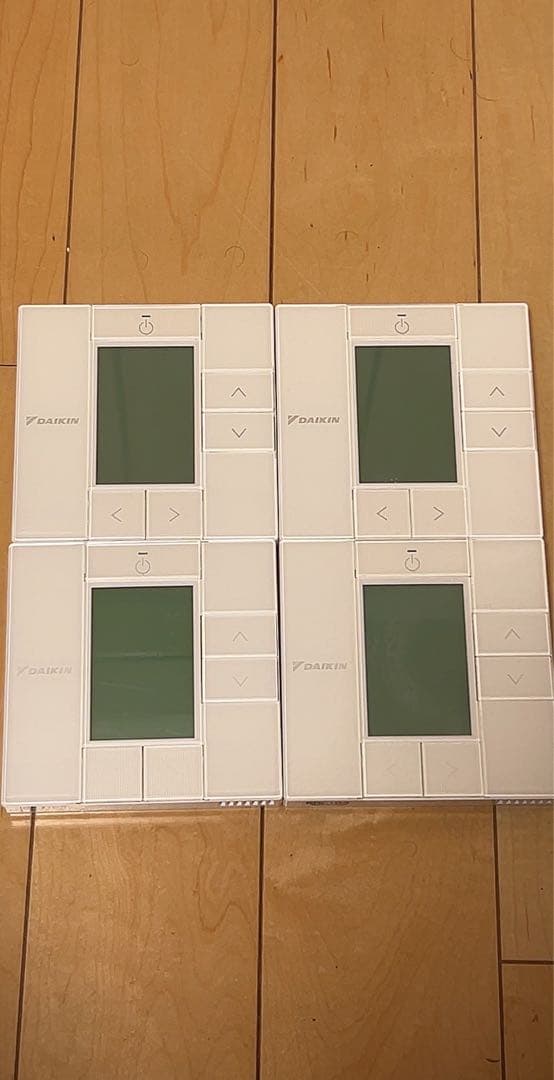 DAIKIN エアコン用リモコン 4個セット（中古品）