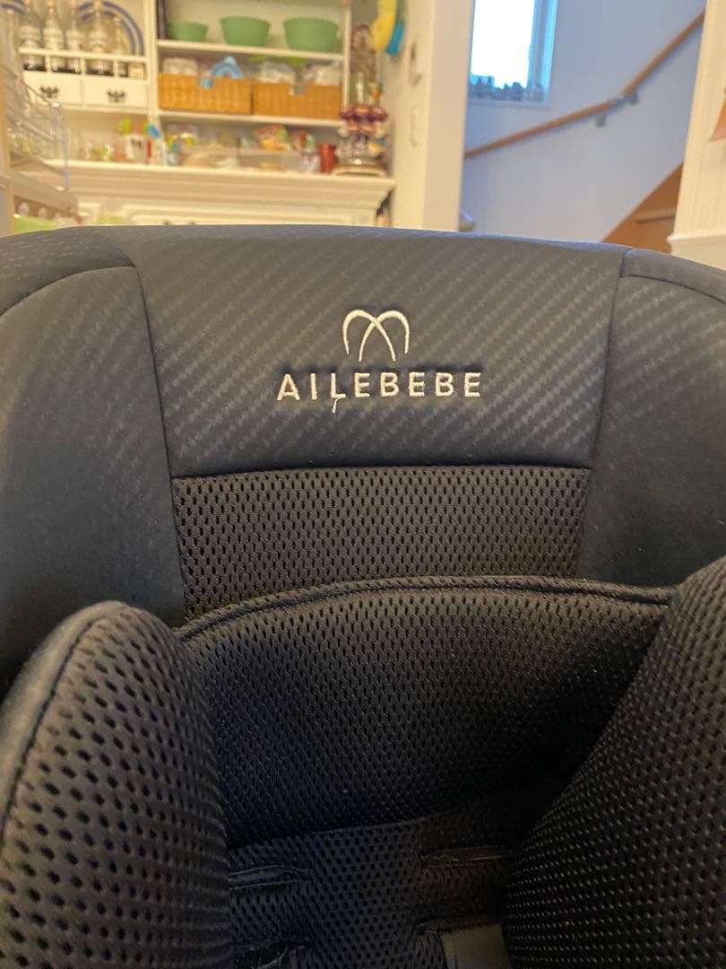 美品 エールべべ スイングムーンプレミアムＳ　ジュニアシート 説明書付　ブラック