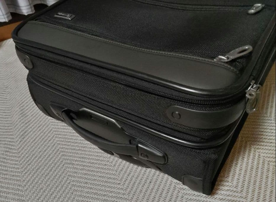 パスファインダー　黒 キャリーケース