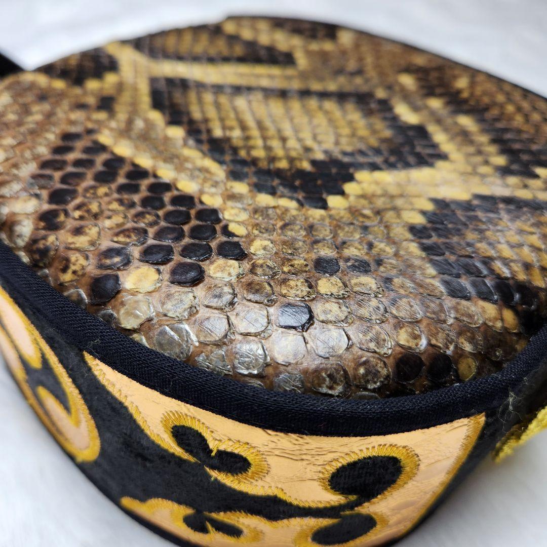 【美品】沖縄三線　守礼印　本蛇革　教本 バチ ムデ 弦 ケース　セット お得