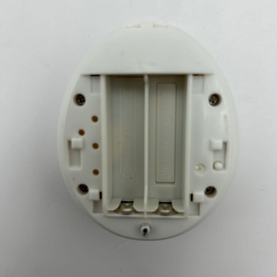 箱付き　たまごっちみーつ　パステルみーつver ホワイト