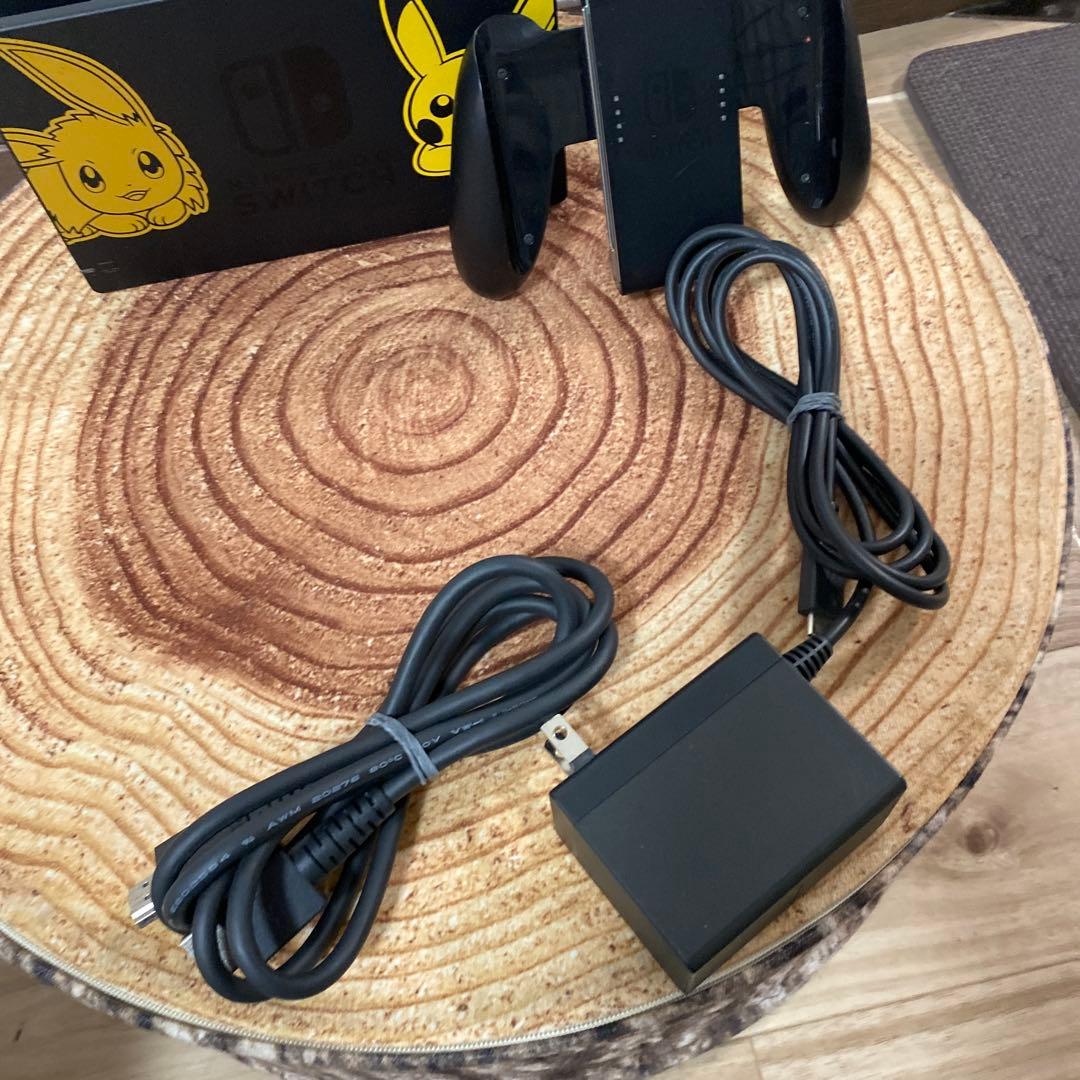 Nintendo Switch ニンテンドースイッチ本体　ピカチュウモデル箱無し