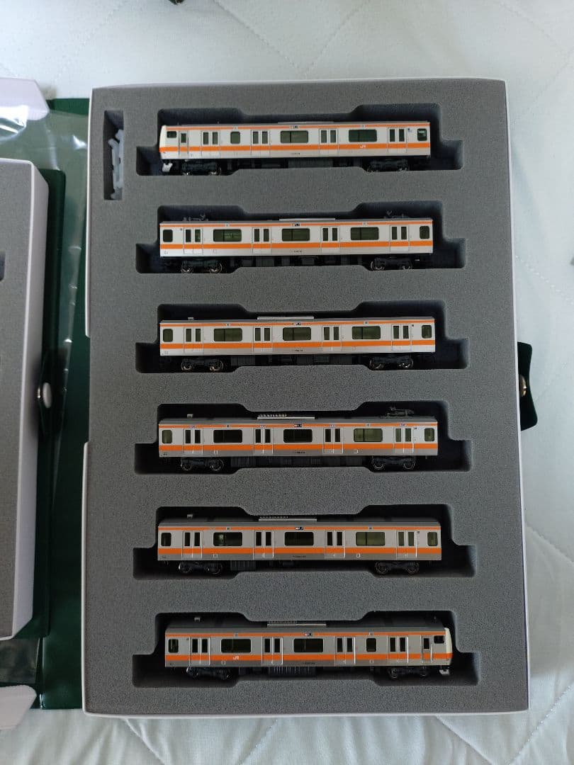 Nゲージ　KATO　E233系　中央線　H編成　10両セット