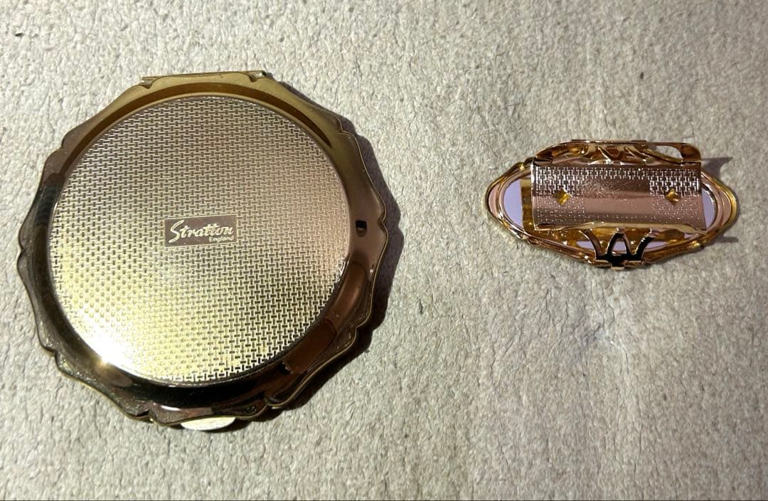 ウェッジウッドとストラットンのコラボコンパクトミラーセット