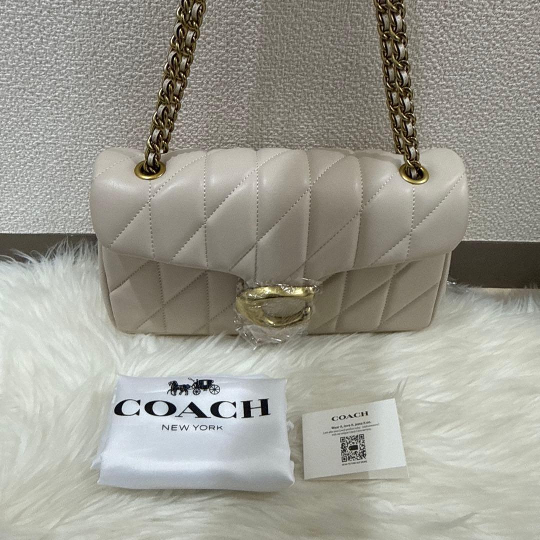 COACH ブラック ショルダーバッグ キルティング　26cm