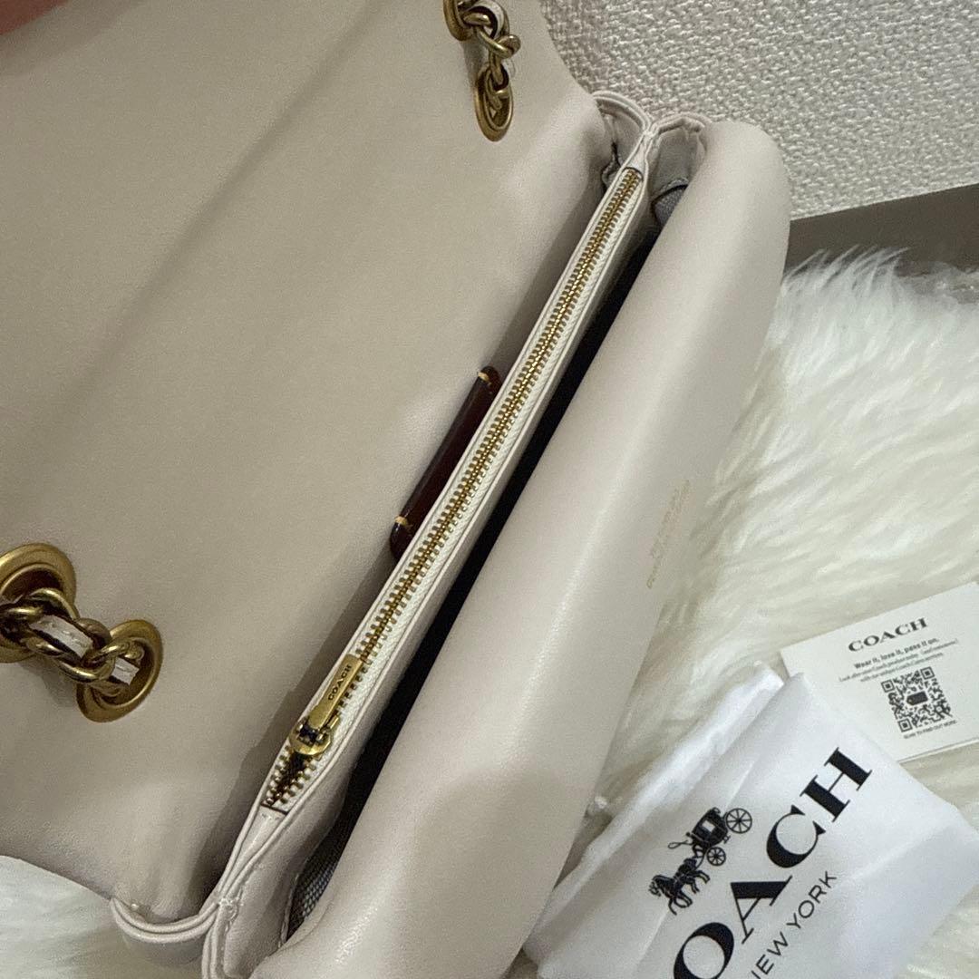 COACH ブラック ショルダーバッグ キルティング　26cm