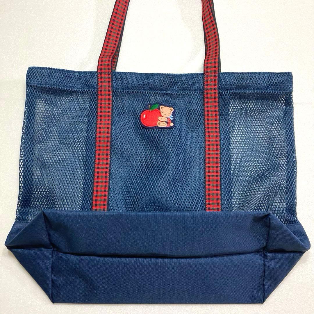 2025年春のファミリアショーの ノベルティのバッグと 新品のタオルハンカチ