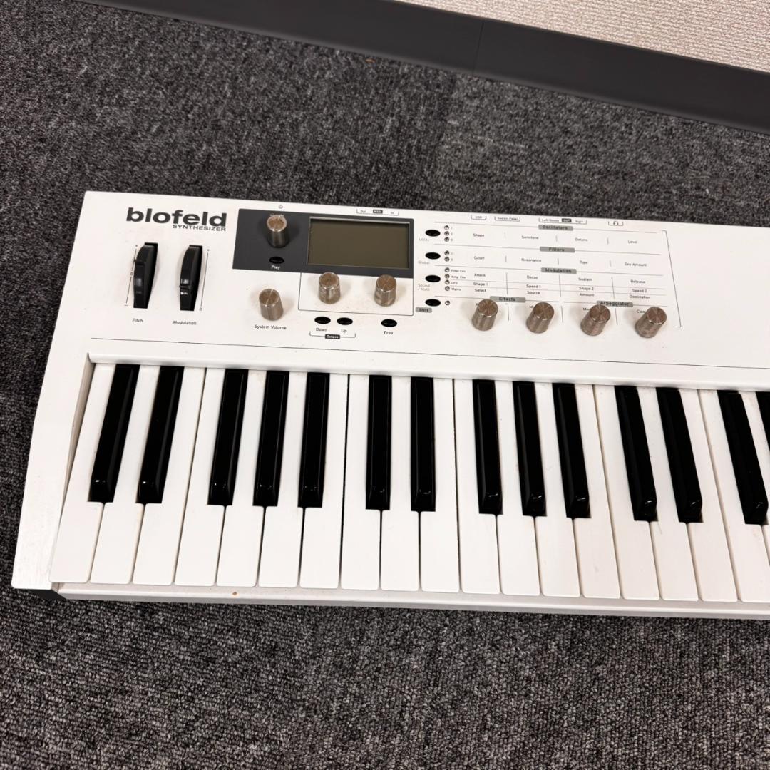 通電確認 Waldorf Blofeld Keyboard White
