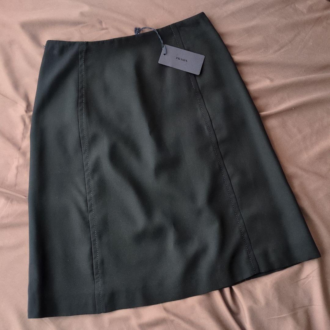 【新品・未使用】PRADA プラダ ブラック フレアスカート 38 タグ付き