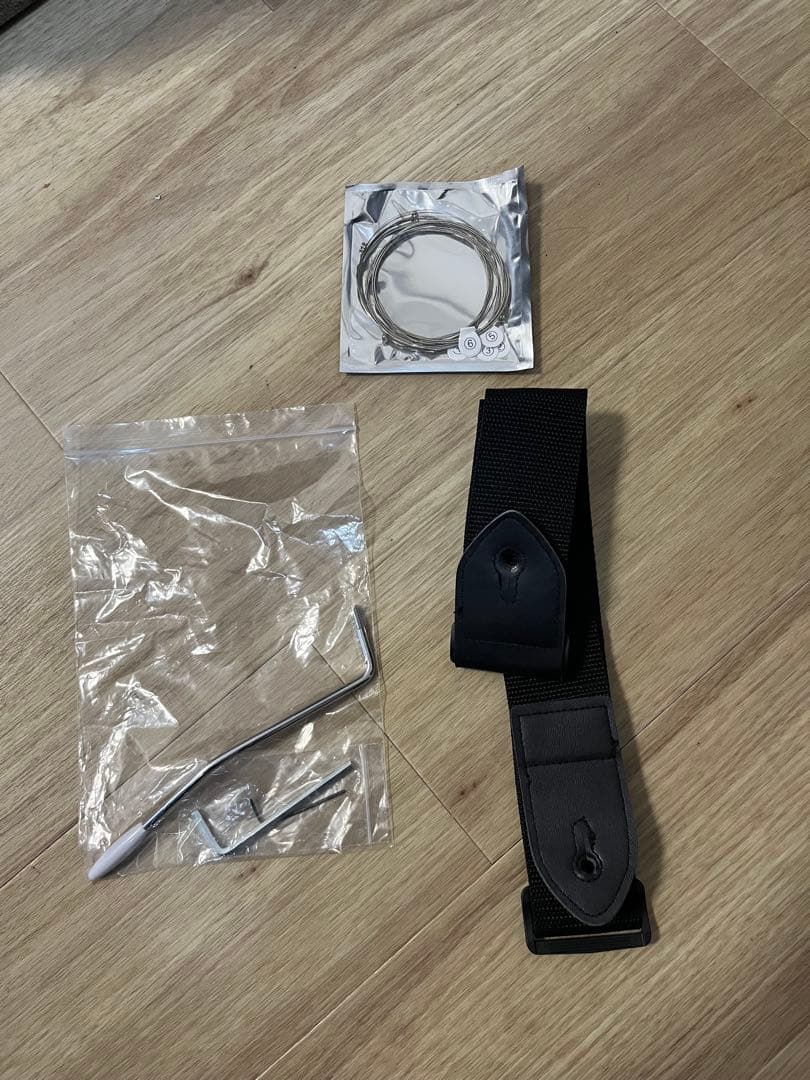 Eris. Nestia airy blue エレキギター