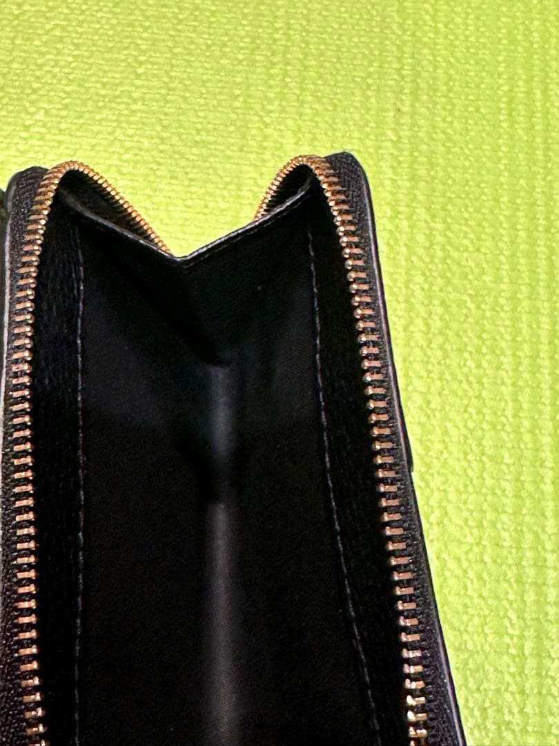 早い者勝ち【良品】 トリーバーチ レザー 二つ折り財布 財布 ブラック