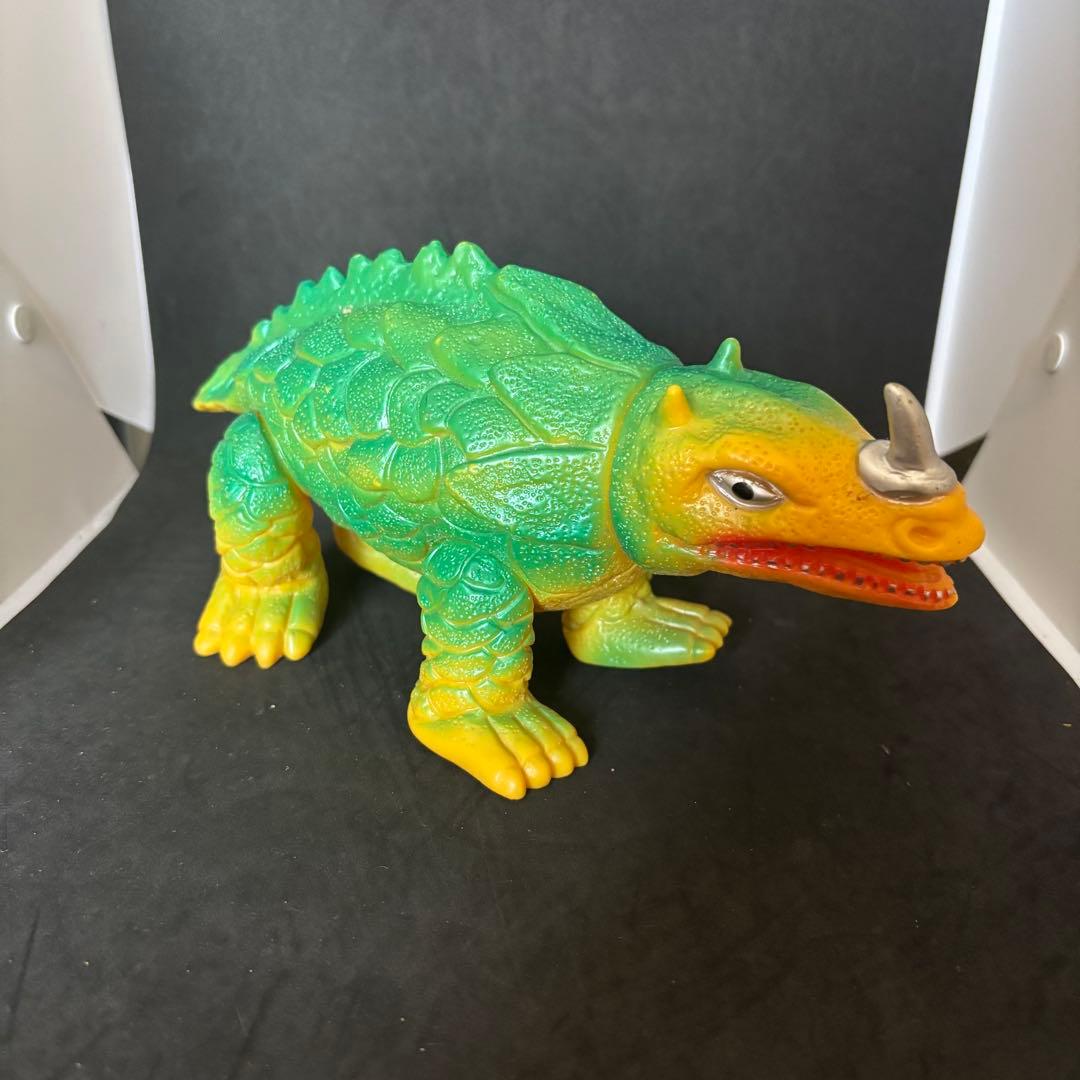 シーモンス スタンダードサイズソフビ ブルマァクの怪獣シリーズ 復刻 円谷プロ