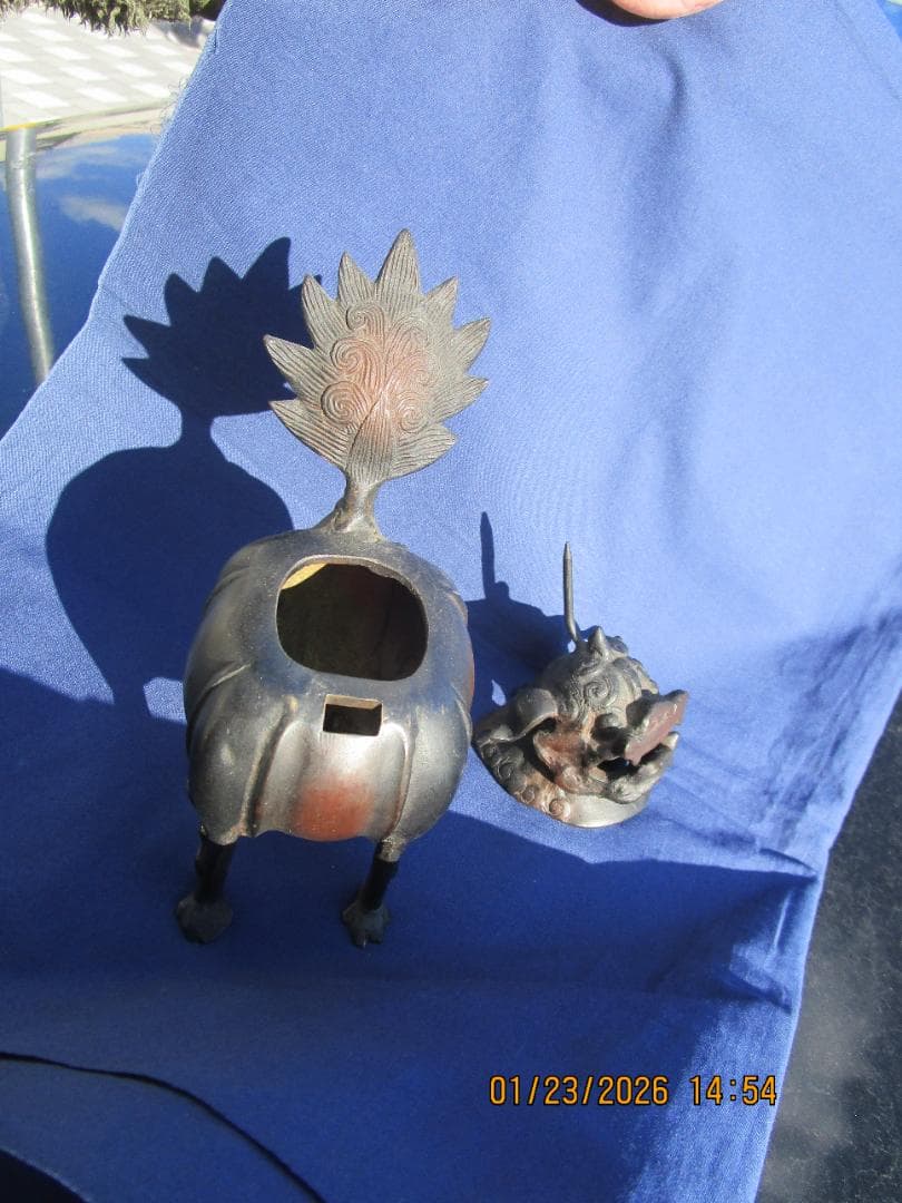 香炉　唐獅子香炉　古銅【?】　頭・取り外し可能　置物　珍型　飾り物　1体