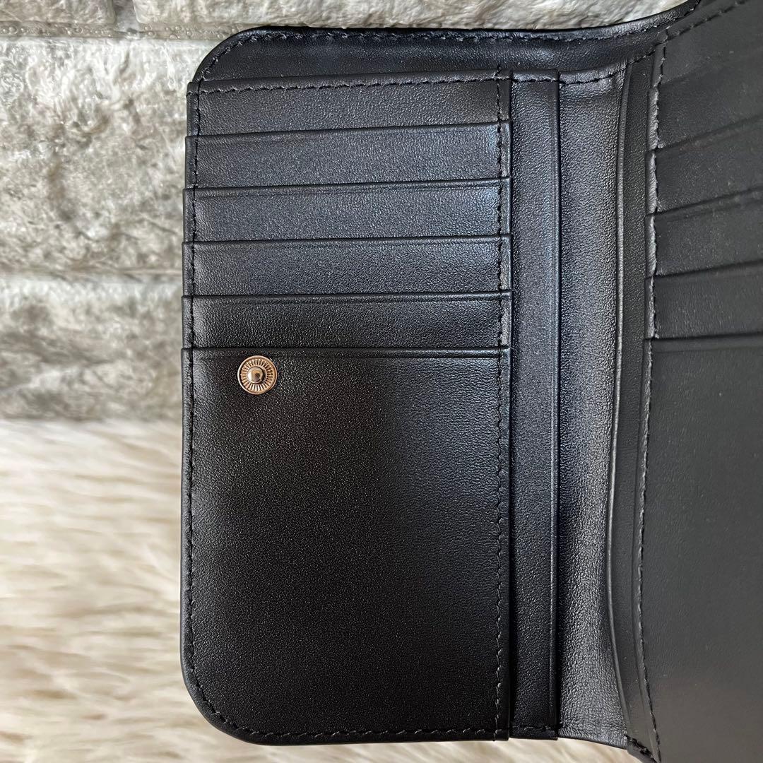 【新品未使用】希少　エピヌ　ハートスタッズ　ウォレット　二つ折り財布