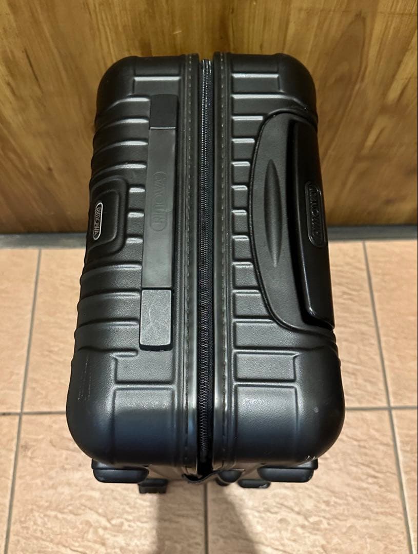 A*n様 RIMOWA サルサ 4輪 32リットル／マットブラック