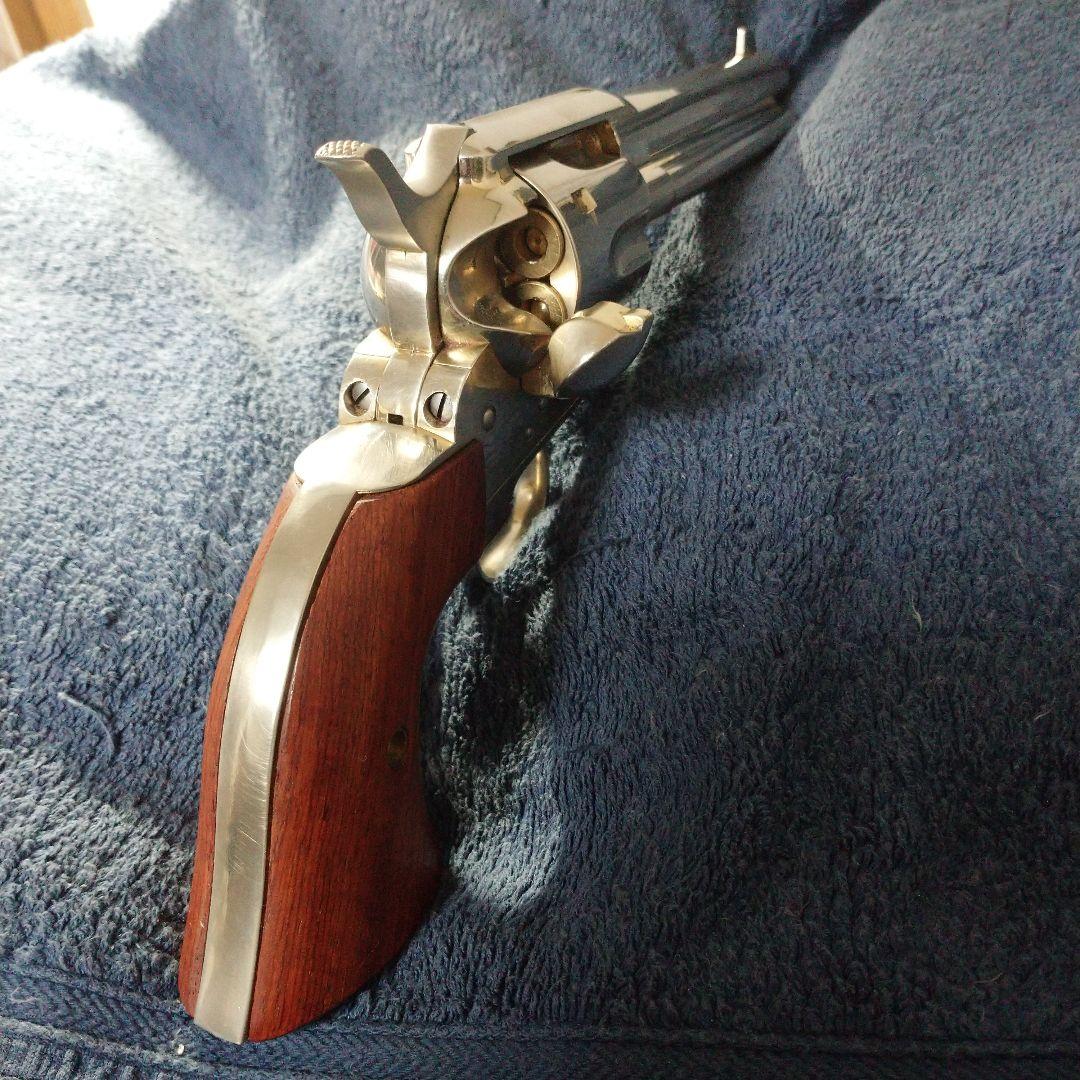 コルト SAA アーティラリー・ マルシン; 金属、木グリップ、SMG規格