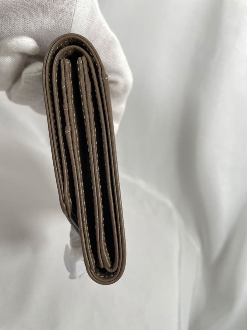 未使用 ATAO アタオ 二つ折り財布 ロトロ トープ 金運上昇 レザー 箱付き