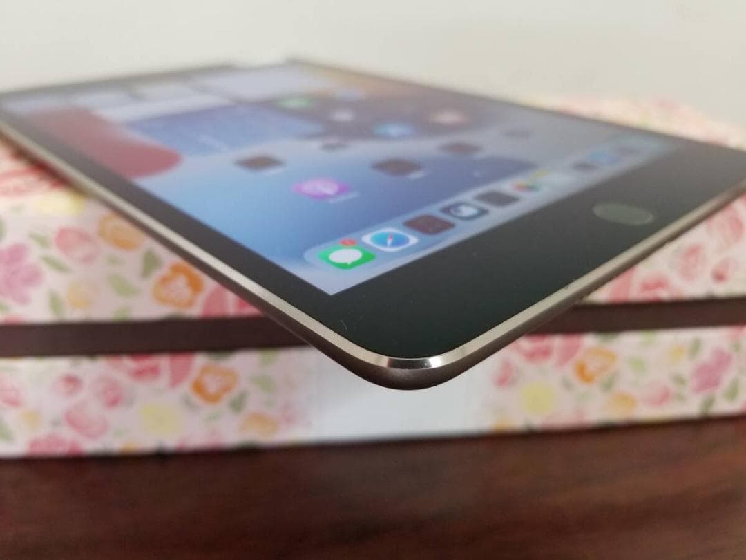 S40 美品 ipad mini 4#128GB#バッテリー100% A1550