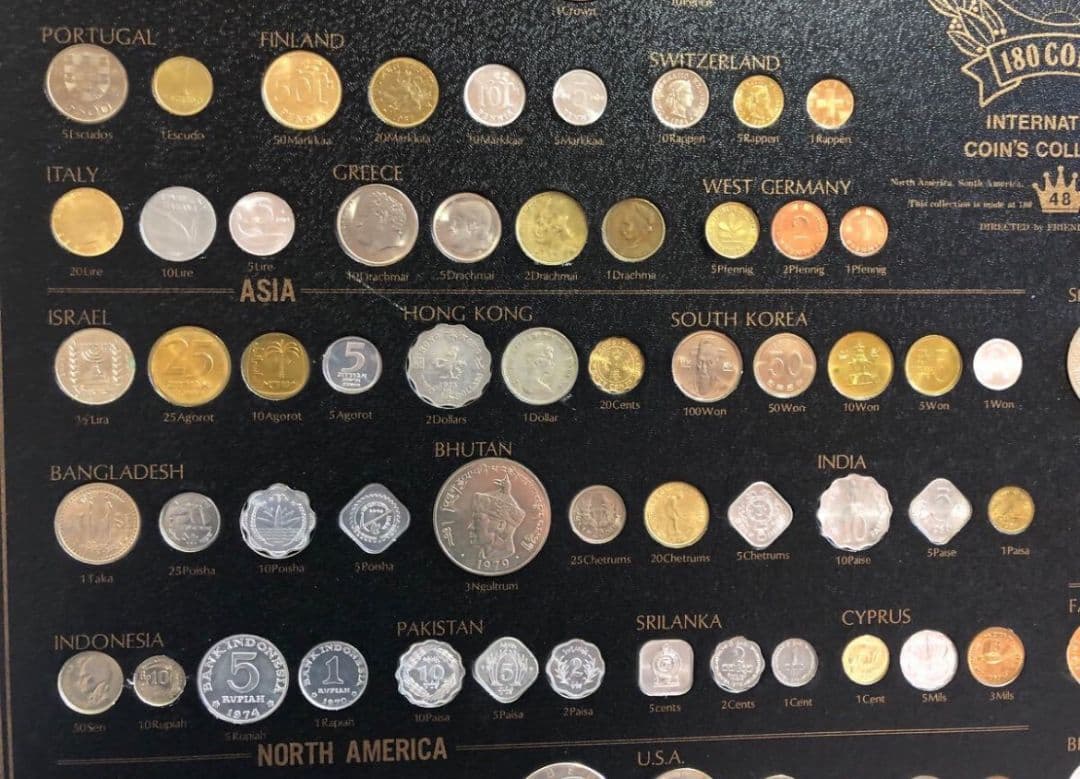 180種 世界の コレクション 外貨　銀貨　美品