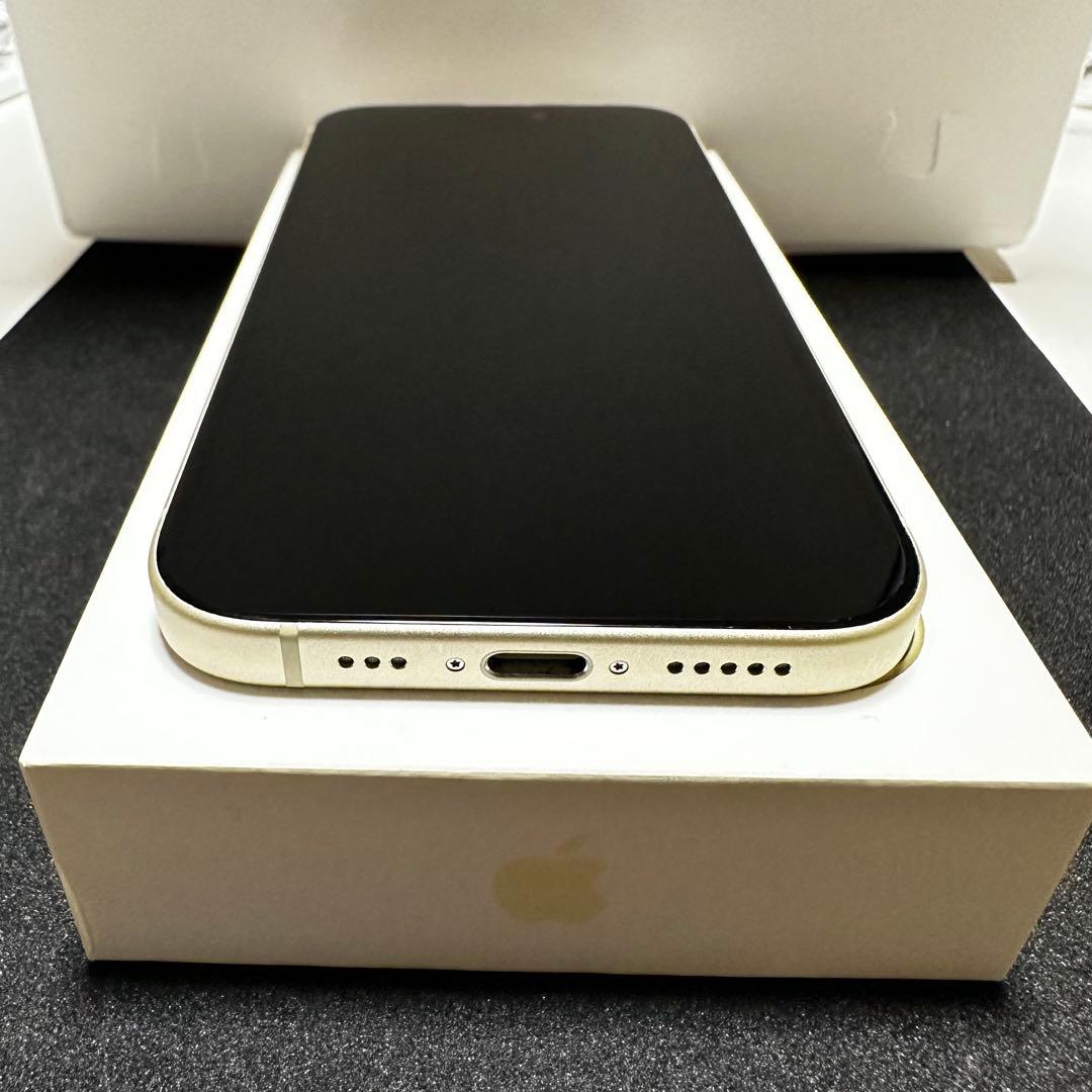 iPhone 15 256GB イエロー バッテリー残量100%