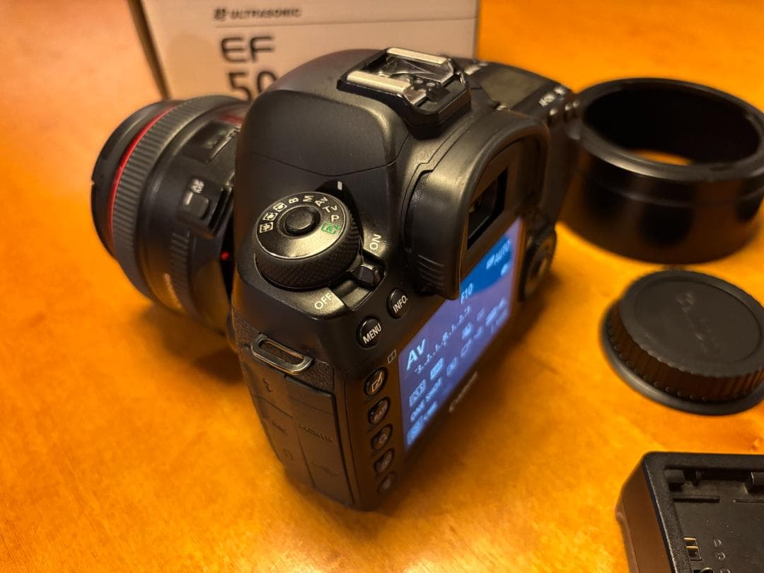 デジタルカメラ Canon EOS 5D Mark IV + EF 50mm f/1.2