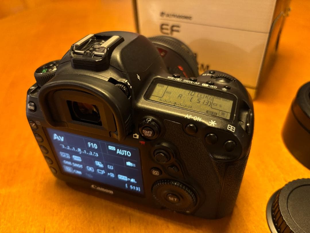デジタルカメラ Canon EOS 5D Mark IV + EF 50mm f/1.2