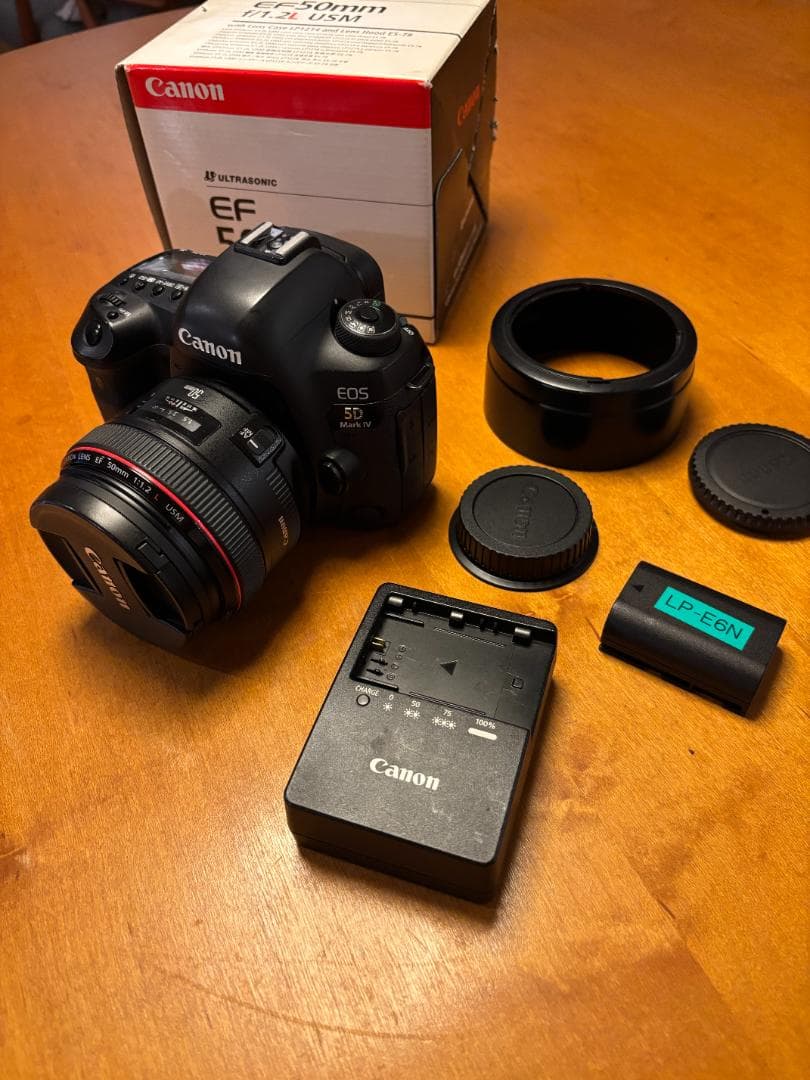 デジタルカメラ Canon EOS 5D Mark IV + EF 50mm f/1.2