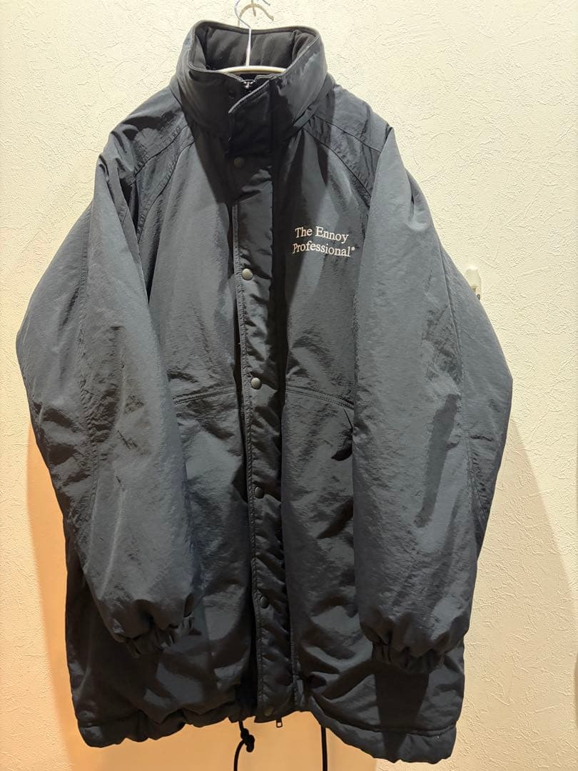 ジャケット・アウター ENNOY PADDED NYLON BENCH COAT