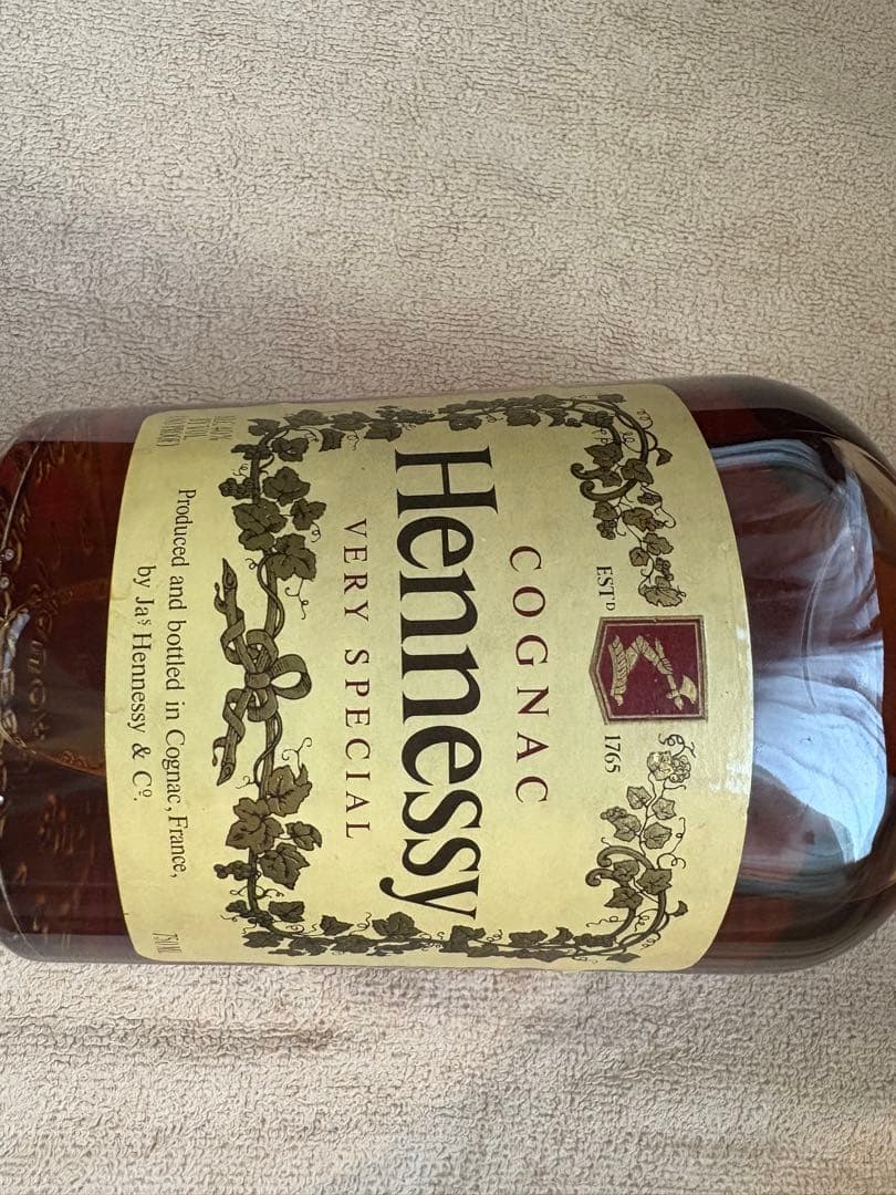 Hennessy コニャック 750ml