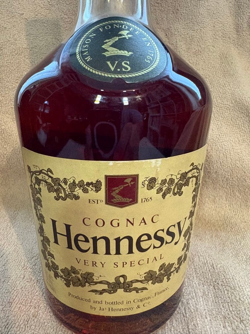 Hennessy コニャック 750ml