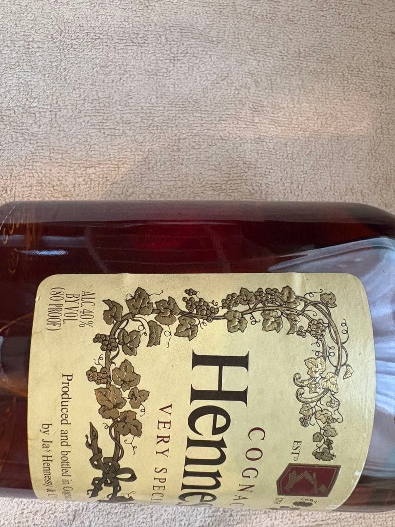 Hennessy コニャック 750ml