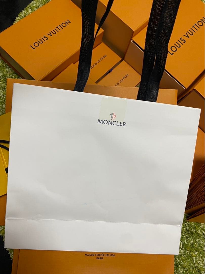 MONCLER ホワイトニット帽 ‼️ICE‼️