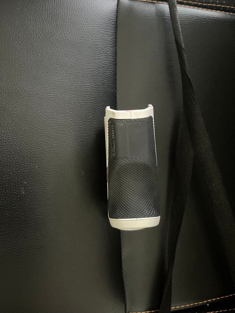 【美品】Bushnell TOUR X ゴルフ用距離計 ケース付