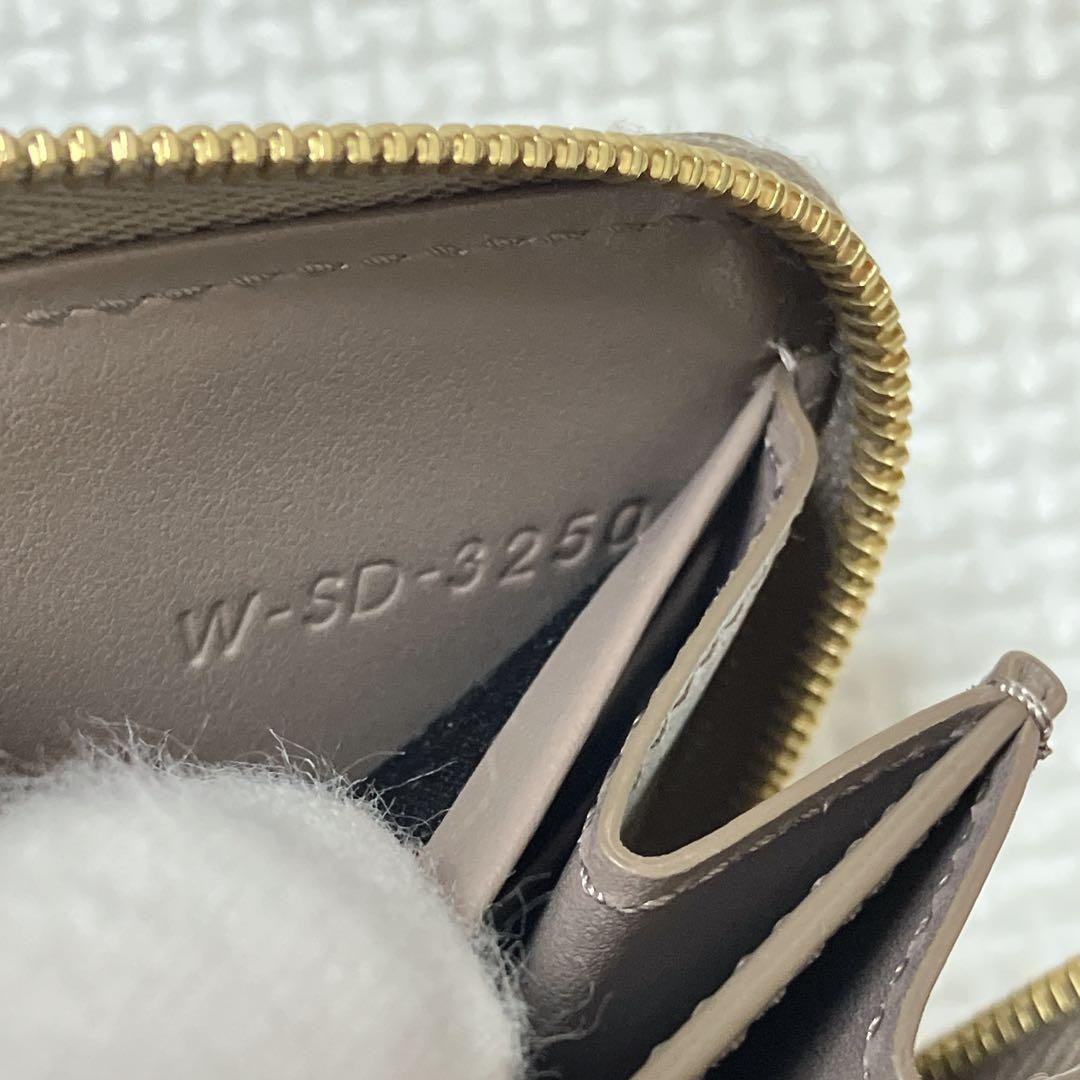 未使用　CELINE セリーヌ　レザーミニ財布　グレージュ　ミニウォレット