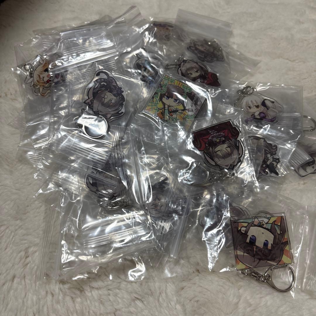 パープルソフトウェア　アクリルキーホルダー　まとめ売り　40個　ハピメア　舞亜