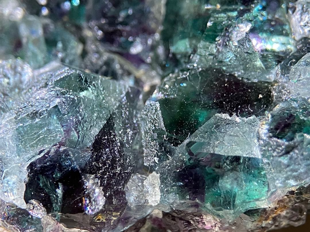 オコルスApit body産 フローライト 鉱物標本