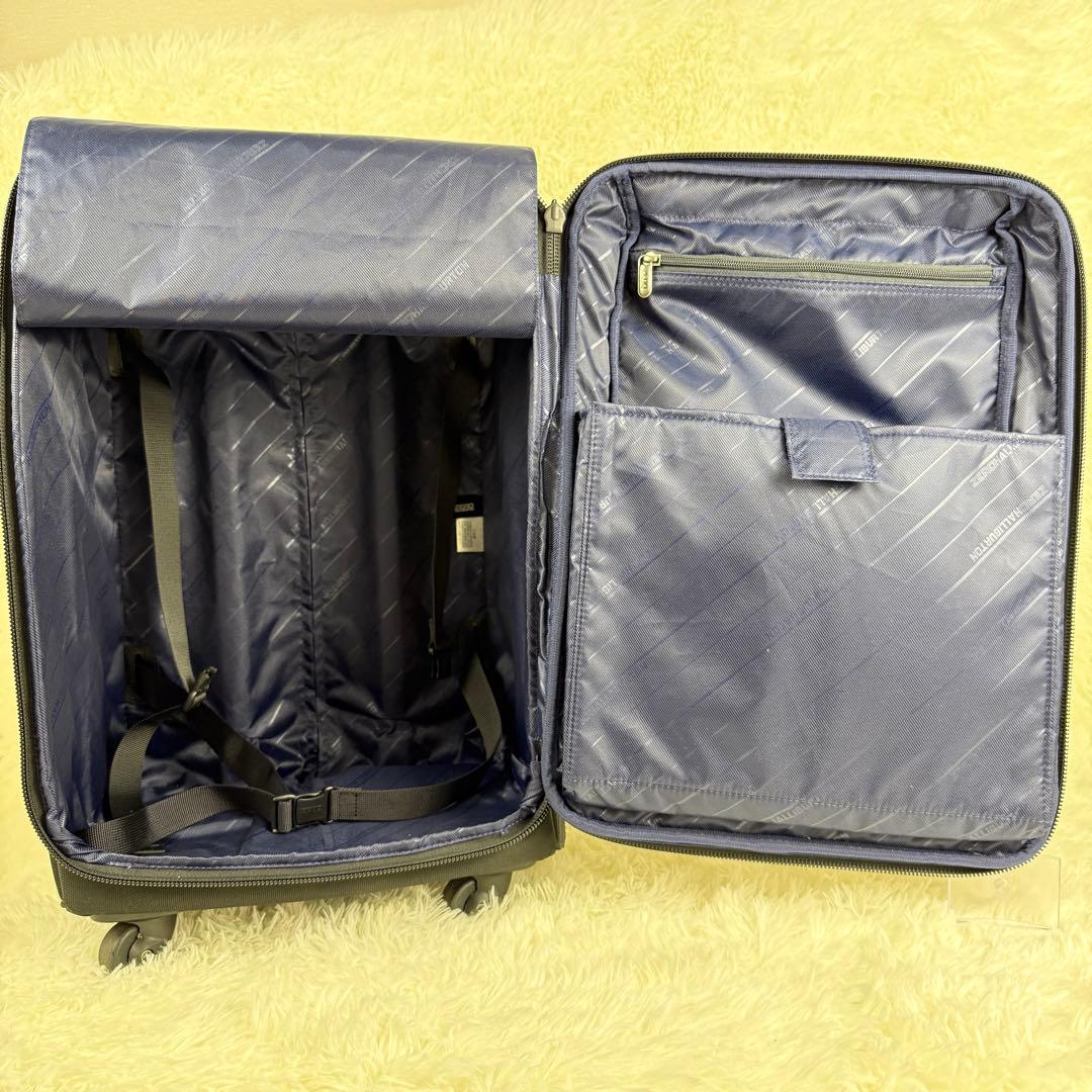 【美品】ゼロハリバートン キャリーケース 4輪 ナイロン ブラック 機内持込可