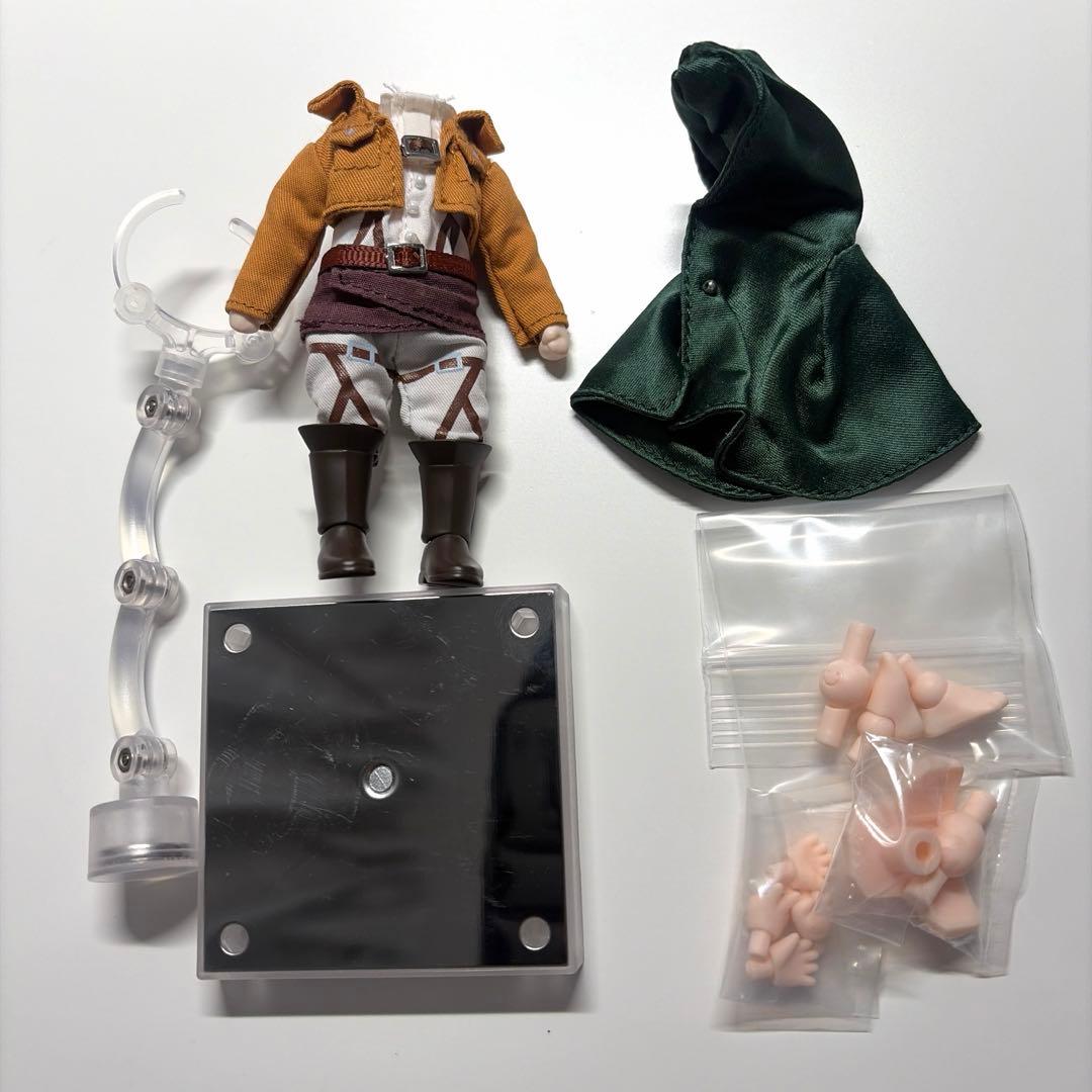 【正規品】 進撃の巨人　リヴァイ　ねんどろいど　ねんどろいどどーる　おまけ付き